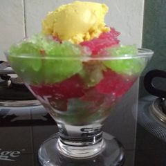 A picture of Kacchi keri Gulab Butter Scotch Ice Gola.