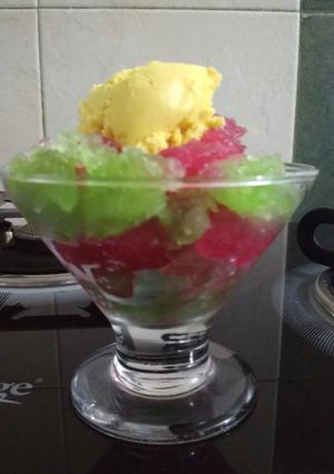 A picture of Kacchi keri Gulab Butter Scotch Ice Gola.