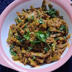 A picture of Guvar besan sabji.