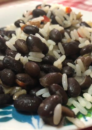 Una foto de Caraotas negras para pabellón