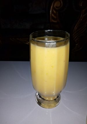 A picture of Mango,banana & orange smoothy.