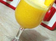 A picture of peach juice