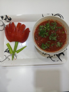 ટોમેટો ચટણી (Tomato chutney recipe in Gujarati) રેસીપી મુખ્ય ફોટો