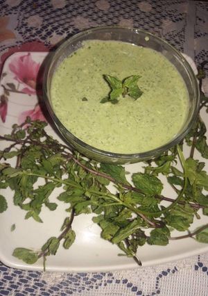 हरी दही डीप (Green Yogurt Dip recipe in hindi) रेसिपी मुख्य फोटो