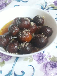 ગુલાબ જાંબુ (Gulab Jamun Recipe In Gujarati) રેસીપી મુખ્ય ફોટો