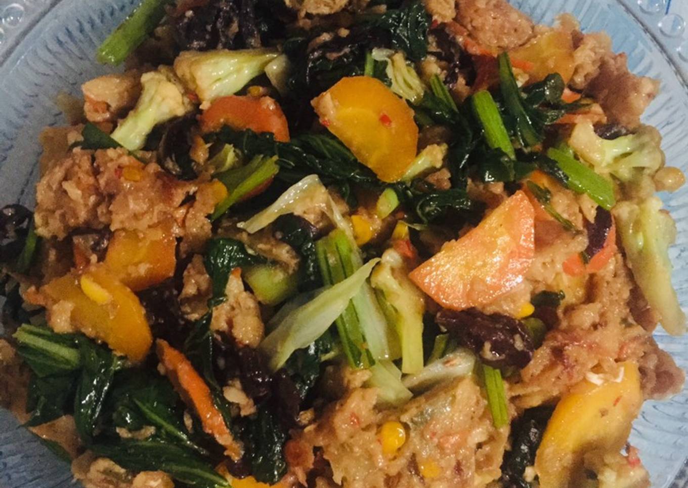 40. Capcay goreng mix bakwan