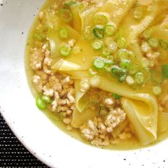 A picture of Lazy Wonton Soup.