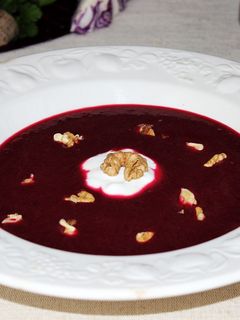 Korianderes káposztaleves céklával recept fotója