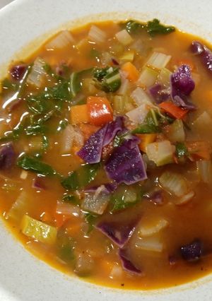 Una foto de Olla multicolor 🌈 de verduras