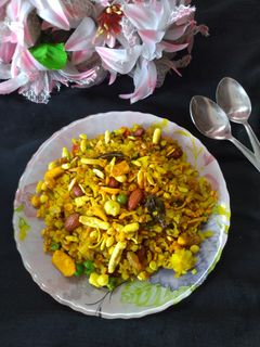 लॉक डाउन पोहा (Lock down Poha recipe in Hindi) रेसिपी मुख्य फोटो