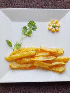 मसाला फ्रेंच फ्राइज (Masala french fries recipe in hindi) रेसिपी मुख्य फोटो