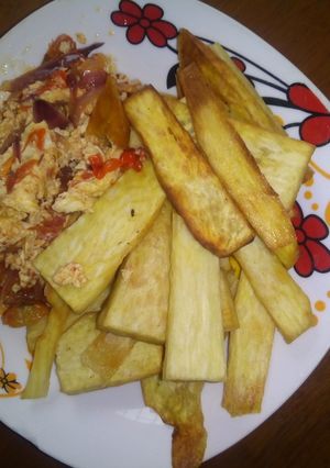 A picture of Fried yam and scrambled egg.