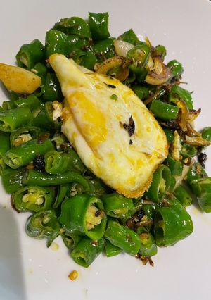 糯米椒小魚乾流心燒蛋 的食譜成品照片