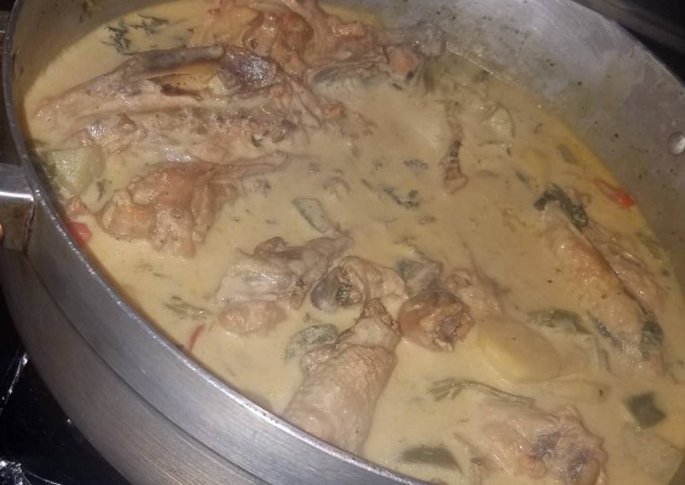 Pollo en crema a mi estilo