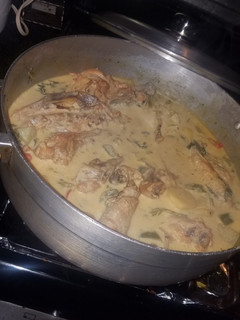 Una foto de Pollo en crema a mi estilo