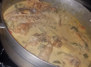 Una foto de Pollo en crema a mi estilo