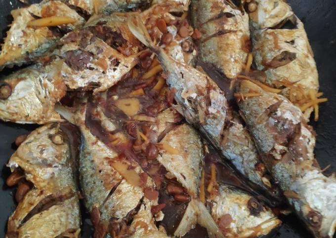 Ikan kembung cengcuan (masak tauco asin jahe)