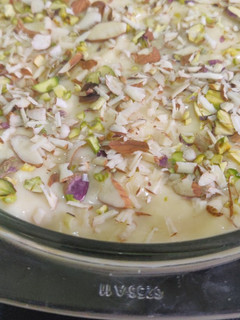 કસ્ટર્ડ પુડિંગ (Custard Pudding Recipe In Gujarati) રેસીપી મુખ્ય ફોટો
