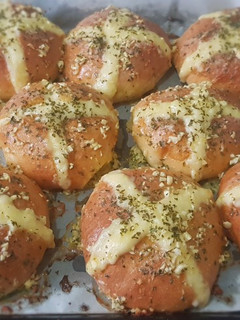 Foto resep Korean Garlic Cheese Bread (cheddar)