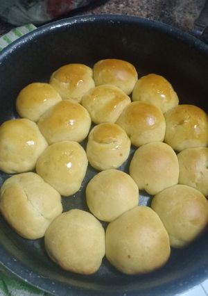 صورة لوصفة خليه نحل بشربات شوكولاته بيضاء وسوداء