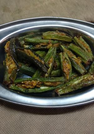 ભરેલા ભીંડા નું શાક (Bharela Bhinda Shak Recpi In Gujarati) રેસીપી મુખ્ય ફોટો
