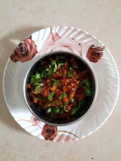 गवारीची भाजी (Gavarichi Bhaji Recipe In Marathi) रेसिपी चे मुख्य फोटो 