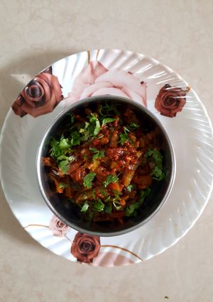 गवारीची भाजी (Gavarichi Bhaji Recipe In Marathi) रेसिपी चे मुख्य फोटो 