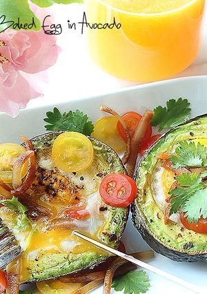 素培根牛油果焗雞蛋【影音】 的食譜成品照片