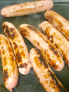 Una foto de Bocadillo de longanizas de Ontinyent a la plancha