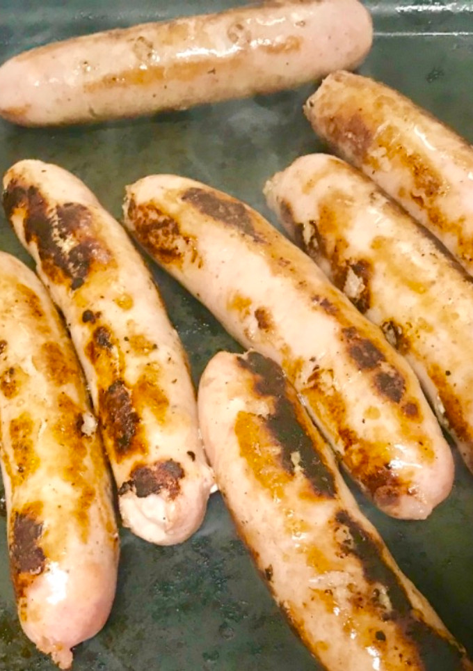 Una foto de Bocadillo de longanizas de Ontinyent a la plancha