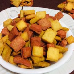 A picture of Cheesy namakpara.