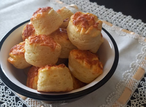 Sajtos pogácsa recept fotója