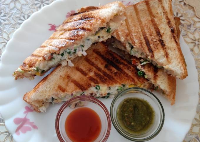 Veg Grilled Sandwich with Curd