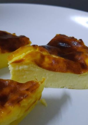 รูปของ Basque Yogurt Cake (หม้อทอดไร้น้ำมัน)