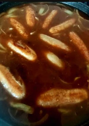A picture of My Sausage And Onion Gravy 😍.