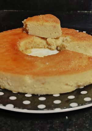Una foto de Budín de pan rico y económico