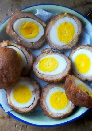A picture of Scotch Eggs.