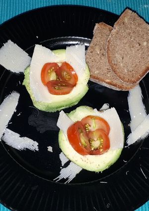 O poză a rețetei Gustare rapidă cu avocado.