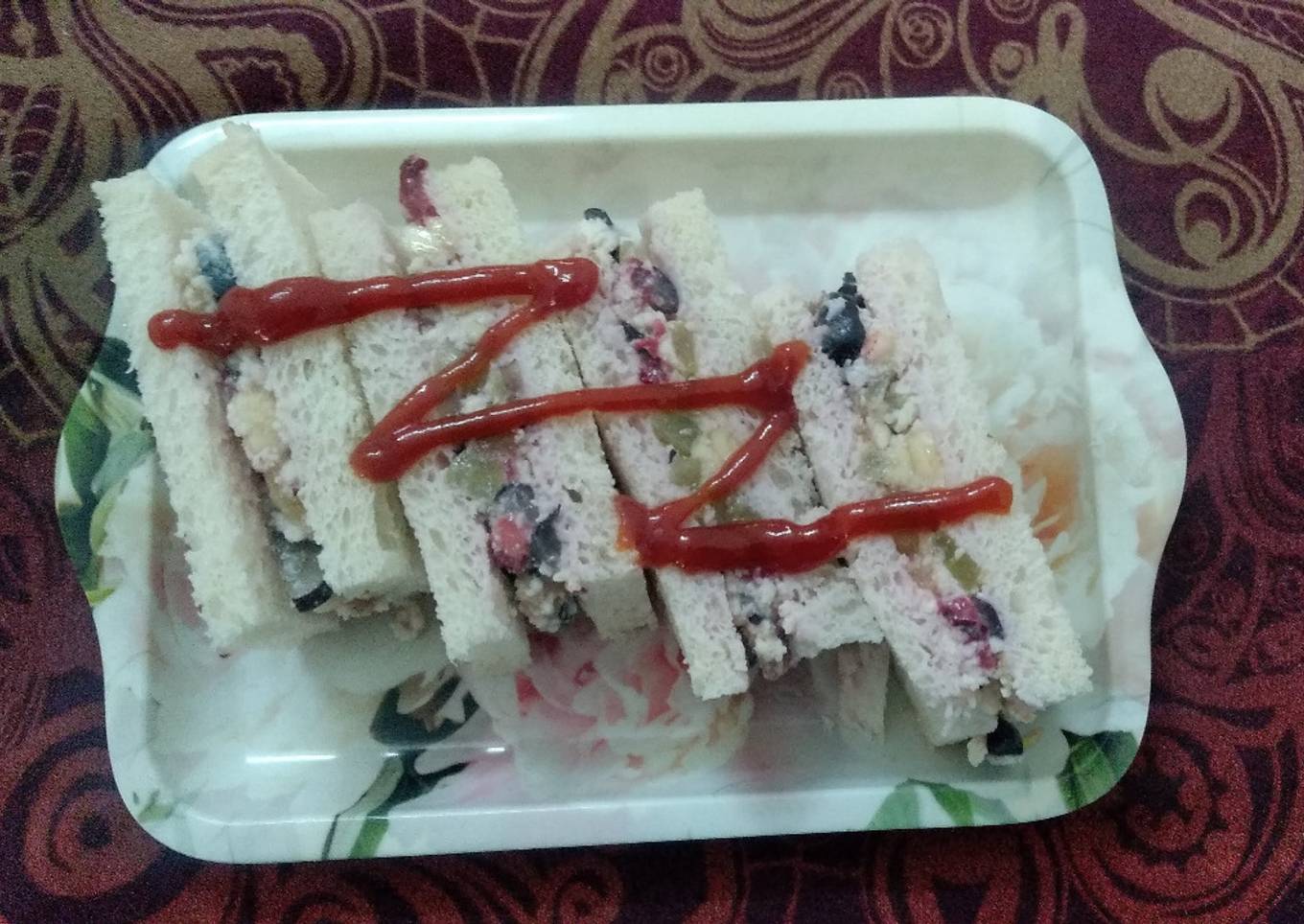 Creamy Fruit Sandwich