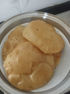 சூப்பர் பூரி(poori recipe in tamil) செய்முறை முக்கிய புகைப்படம்