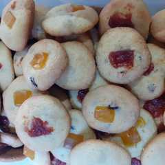 A picture of Pepas con pasas.