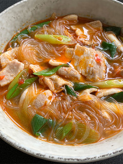 A picture of Spicy Pork & Harusame Soup.