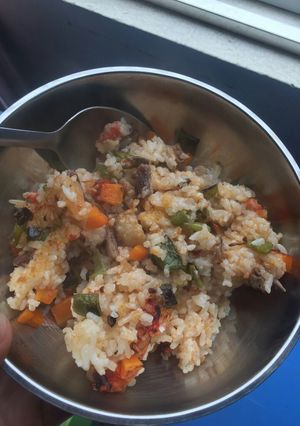Hình của món Cơm rang rau củ đơn giản cho bữa sáng.