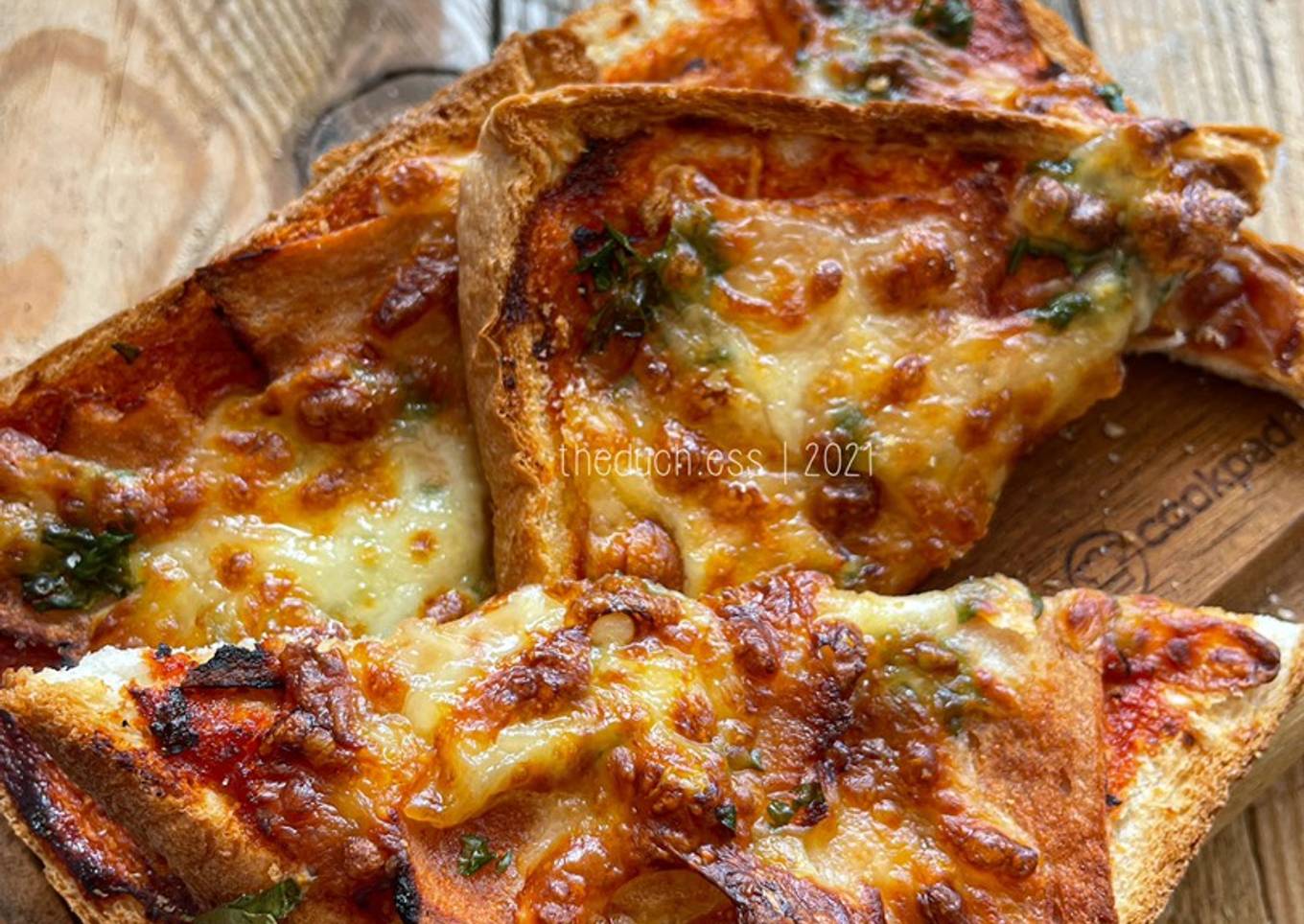 Toast with chicken and cheese