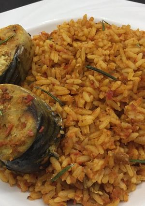 A picture of Jollof rice.