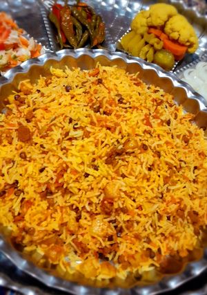 عکسی از دستور پلومخلوط بدون گوشت(بسیار لذیذ)