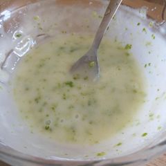 A picture of Simple Lemon Glaze.