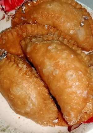 मावे की गुजिया रेसिपी मुख्य फोटो