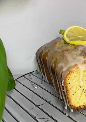 Une photo de Cake au citron et graines de pavot 🍋