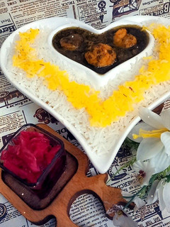 عکسی از دستور قلیه میگو تند🦐
